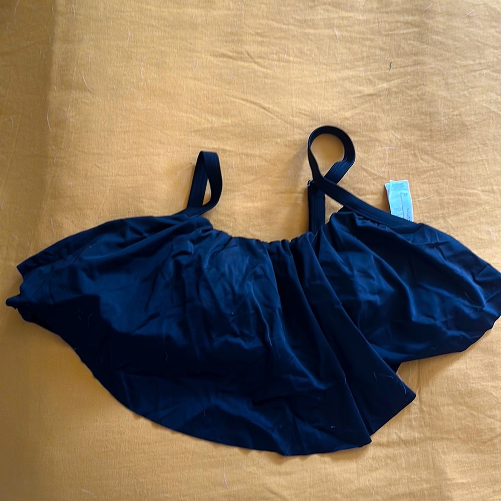 Cupshe black bikini top